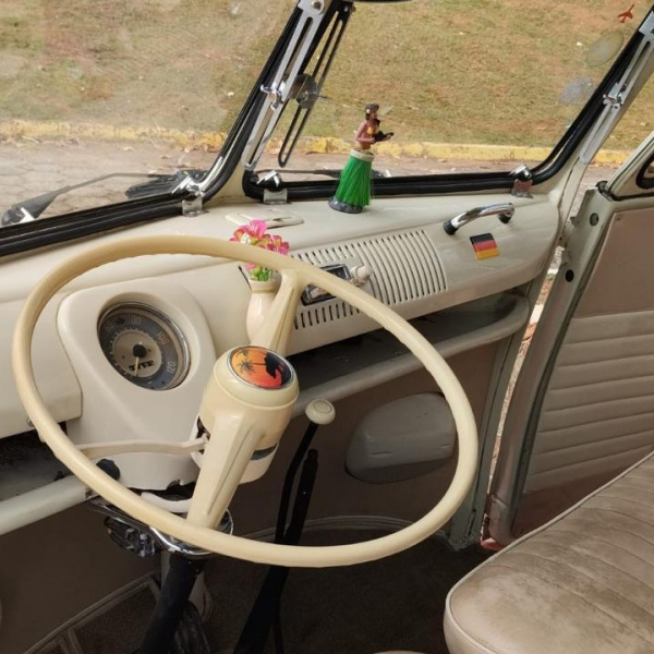 KOMBI CORUJINHA  1969